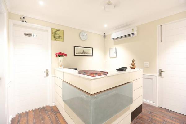 OYO 43009 The Palm Green