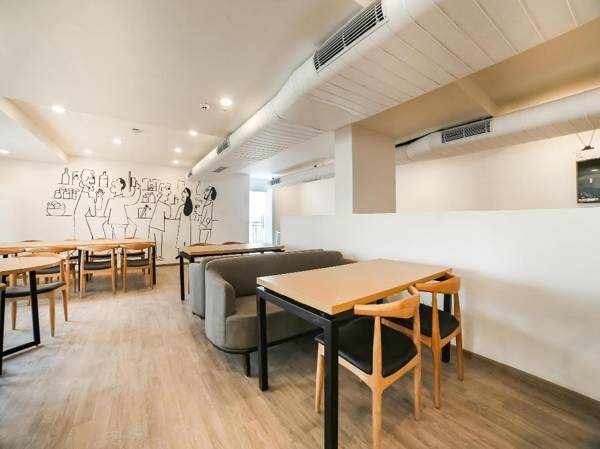 OYO Townhouse 160 Sector 1 Vaishali