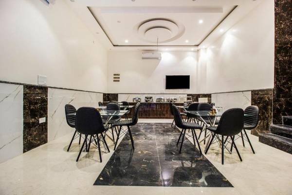 FabHotel Olivia Suite