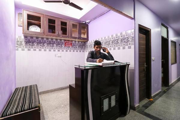 SPOT ON 63051 Metro Palace