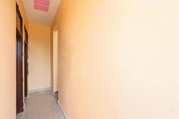 SPOT ON 65948 Royal Villa