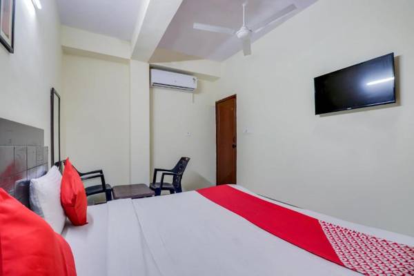 OYO Preferred 67086 Hotel Red Rose
