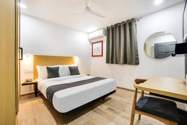 OYO Townhouse 373 Vishwas Nagar