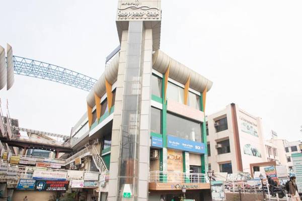 Collection O 69755 Hotel Parktel