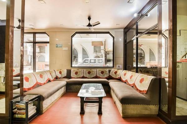 OYO 45956 Hotel Woodland Dx