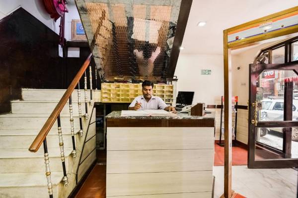 OYO 45956 Hotel Woodland Dx