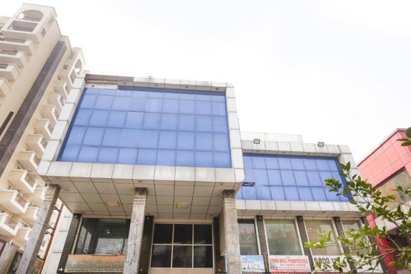 OYO 67069 Chirag Hotel