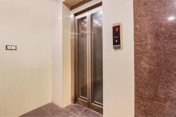 OYO 13027 Shri Hari Kunj