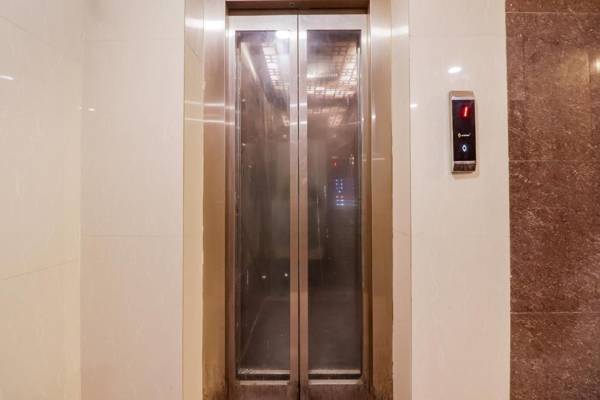 OYO 13027 Shri Hari Kunj