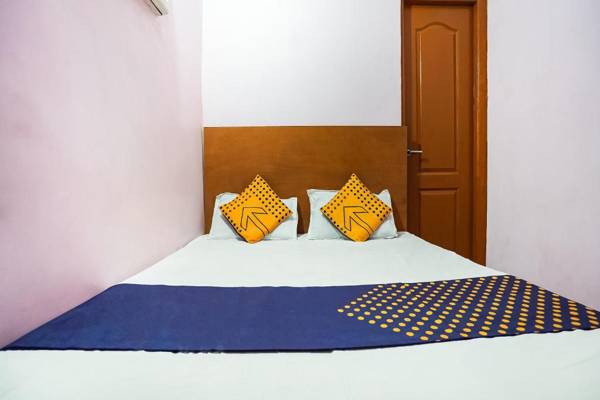 OYO Flagship 67277 Royal Palace