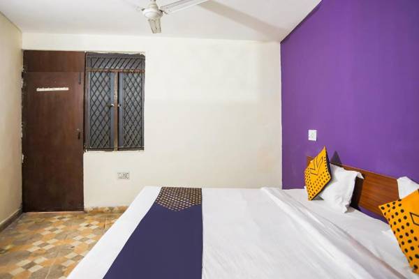 SPOT ON 68379 Hotel Harry's 1