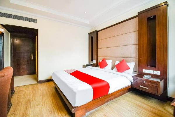 OYO 70791 Imperial Inn