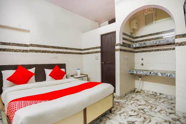 OYO 70836 Hotel Golden Palace