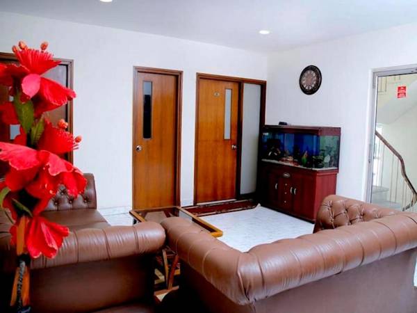 Maplewood Guest House Neeti Bagh New Delhiit is a Boutiqu Guest House - Room 2
