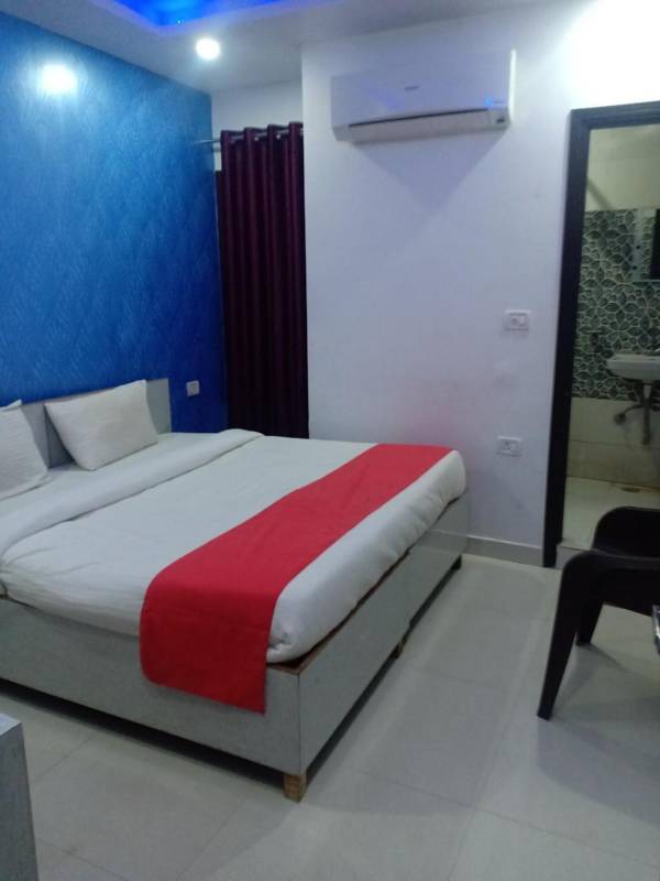 Hotel Grand Lawson IGI Airport