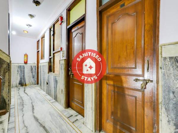 OYO 75351 Hotel Moon Palace Dx