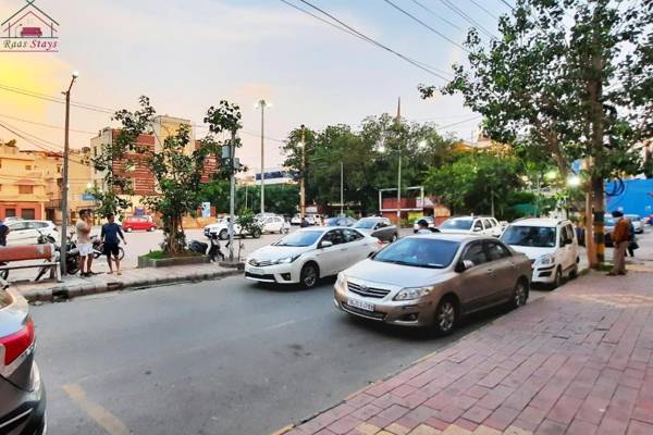 Furnished 1 Bedroom Independent Apartment 5 in Greater Kailash - 1 Delhi with Balcony