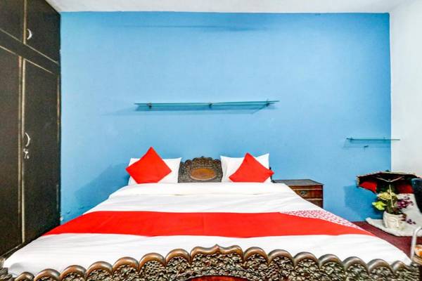 Vaccinated Staff- OYO 76157 Crown stay