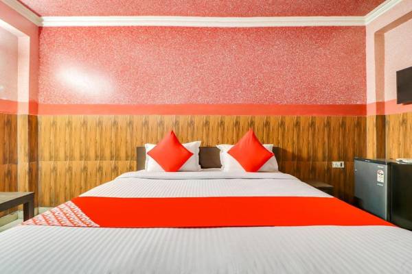 OYO 76136 Sai Palace