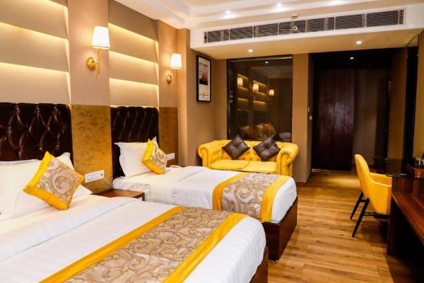 Hotel Oak Plaza - New Delhi Railway Station with free Secured parking