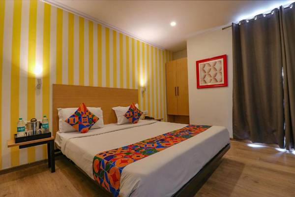 FabHotel Qotel Chattarpur