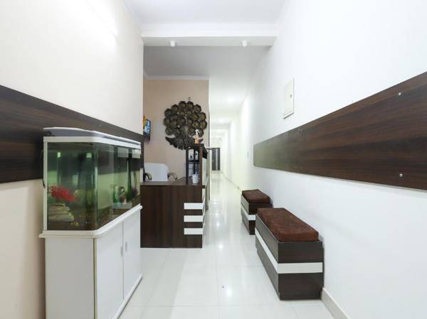 OYO 77819 Shahdara Inn