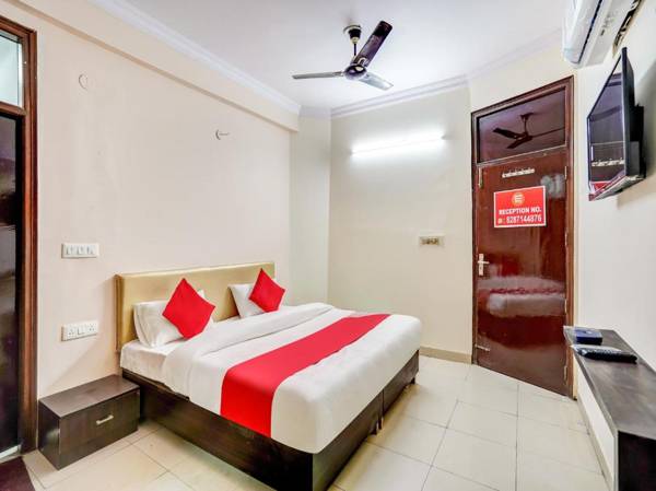 OYO Flagship 71404 Rose Stay