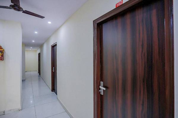 OYO 78639 Hotel Sun Shine