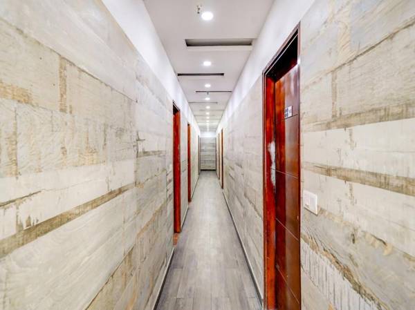 Capital O 79569 Mannat