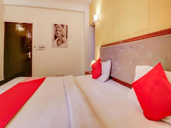 OYO Flagship 77549 JDM Residancy