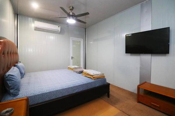 Vaccinated Staff - OYO 80801 CUBE Stay