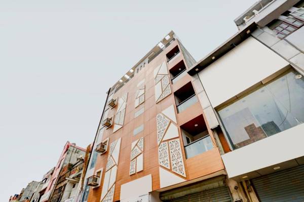 OYO 80790 Hotel pink snapper