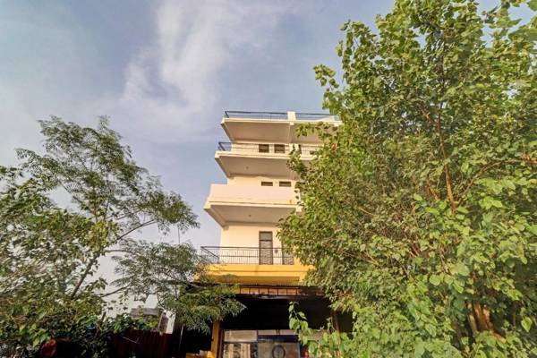 SPOT ON 82422 Hotel Blue Ray