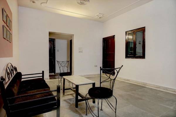 OYO Home 78203 Spacious Studio Sector 21-a Faridabad