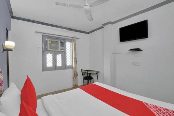 OYO Flagship 82881 Comodo Inn