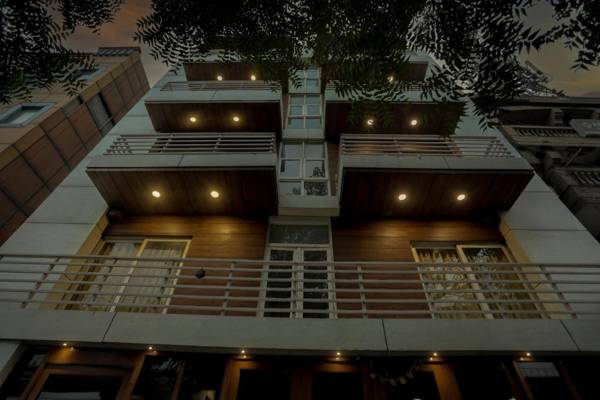 OYO Townhouse 819 Metro View