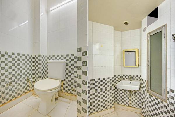 OYO Flagship 83821 Royal In