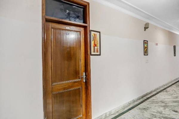 OYO Flagship 83746 Hotel Cozy Stays