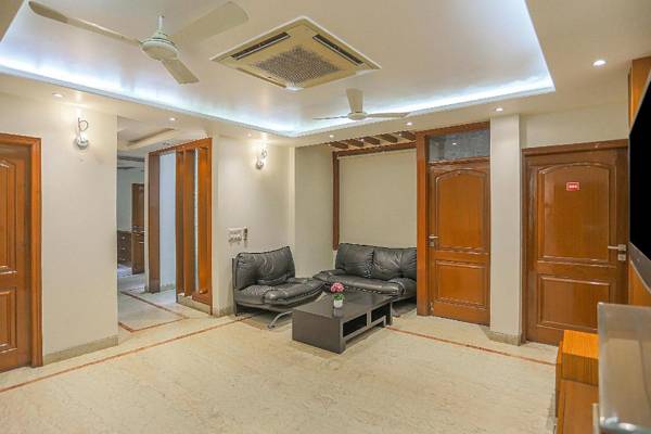 SPOT ON 83163 The Blooms