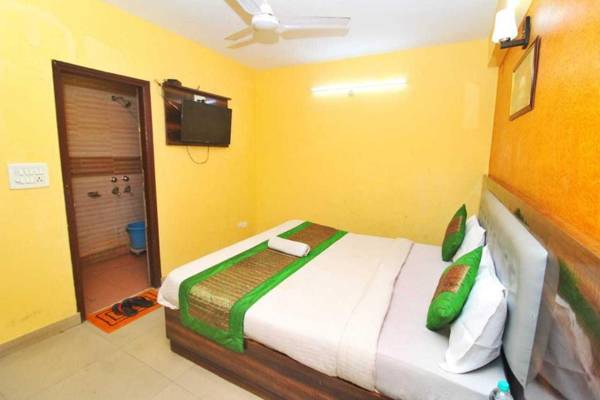 OYO 84136 Hotel Royal Orbit Mahipalpur