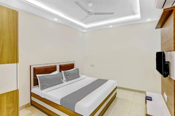 Capital O 85346 Hotel Delhi Delight