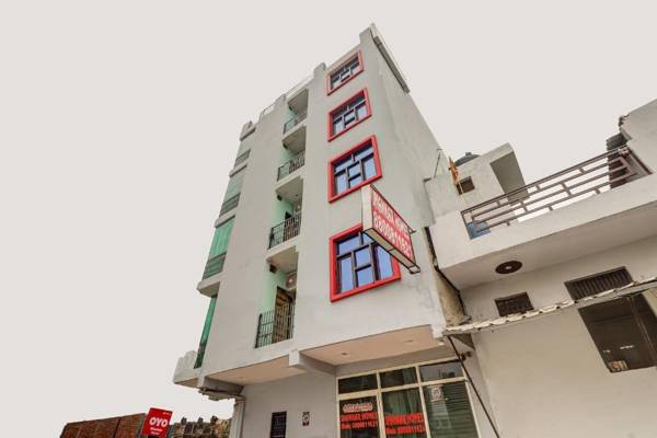 OYO 86348 Hotel crossing republik