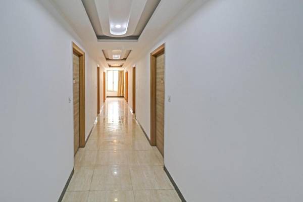 Townhouse 899 Hotel Singh