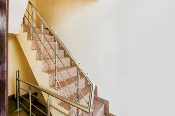 OYO 87071 Red Orchid