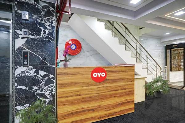 OYO 86607 Hotel Mayur