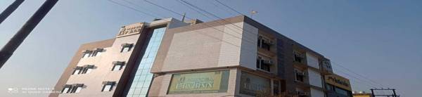 Hotel Liv Inn By Golden Plate