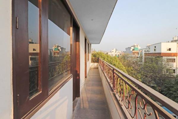 OYO 87728 Shivam Residency