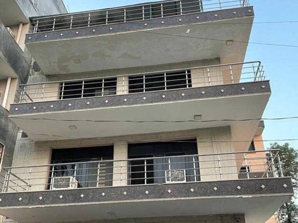 OYO 88452 White House Tower