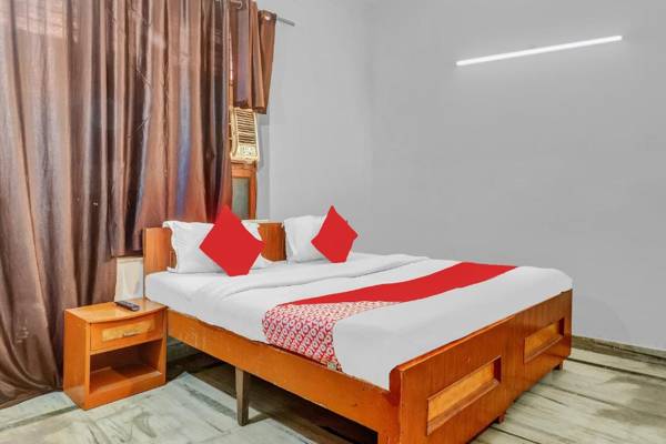 OYO Flagship 87309 Hotel Blue Moon