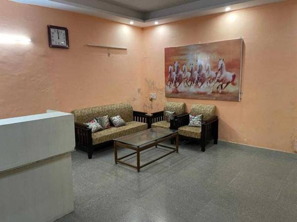 SPOT ON 88657 Hotel Dazi Star